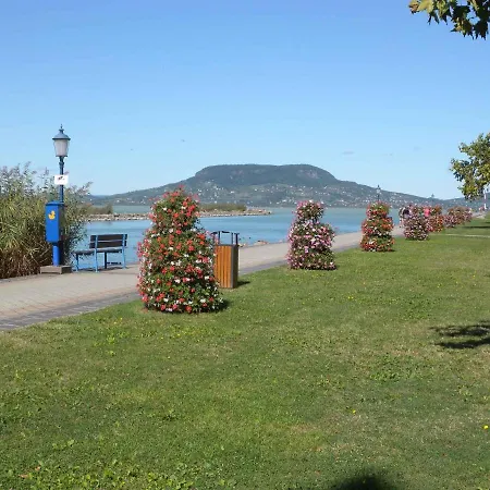 In Fonyod/balaton 18637 * Fonyod